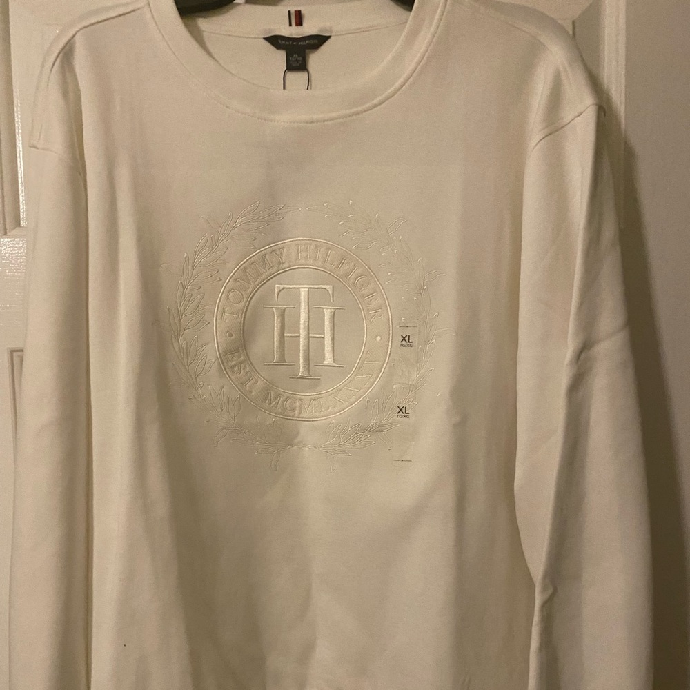 ⭐️Tommy Hilfiger Sweatshirt ⭐️